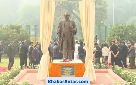 સુપ્રીમ કોર્ટ પરિસરમાં લાગી ડો. બાબા સાહેબ આંબેડકરની પ્રતિમા, રાષ્ટ્રપતિ દ્રૌપદી મુર્મુએ કર્યું અનાવરણ