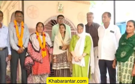 મુસ્લિમ પરિવારને ગામે મદદ કરીને હજ માટે મોકલતા ભાવુક દ્રશ્યો સર્જાયા