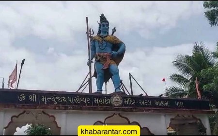 સુરતમાં તસ્કરો 20 મિનિટમાં મહાદેવ મંદિરની 6 દાનપેટી તોડી ફરાર