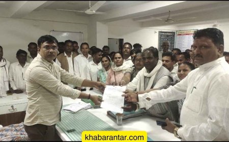 આદિવાસી વિદ્યાર્થીઓની શિષ્યવૃત્તિ બંધ કરાતા દાંતામાં ભારે વિરોધ