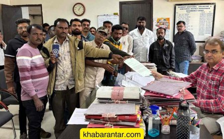 અમરેલીમાં BSP કાર્યકરોએ અમિત શાહના વિરોધમાં કલેક્ટરને આવેદનપત્ર આપ્યું